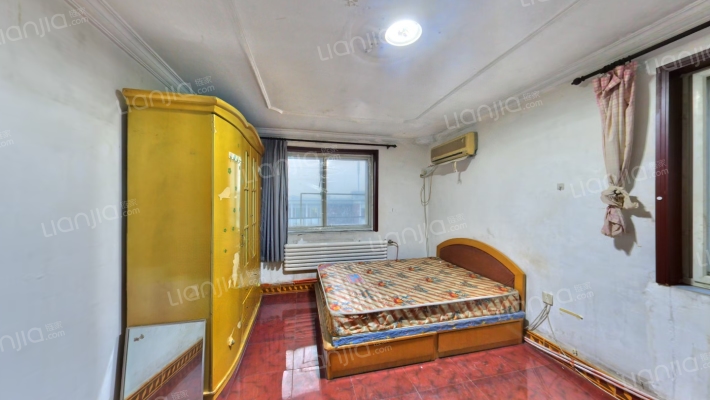 淦江东里二手房实景图