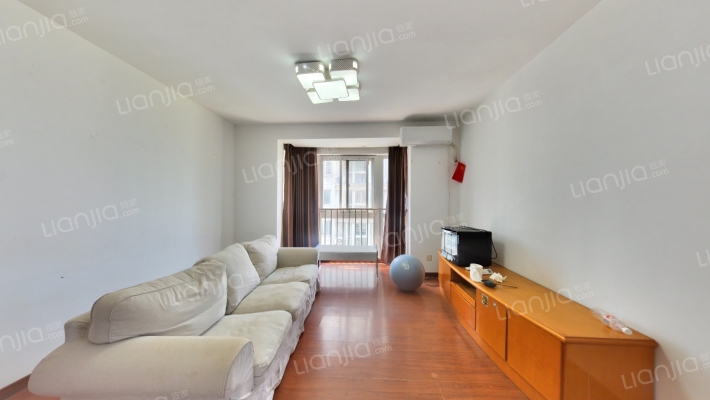 新江花园二手房实景图