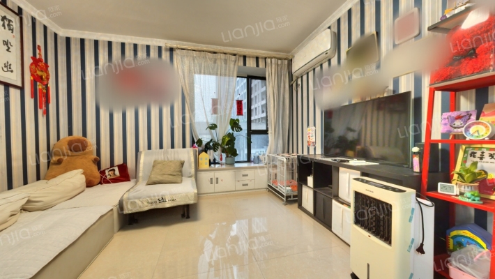 天朗蓝湖树二手房实景图