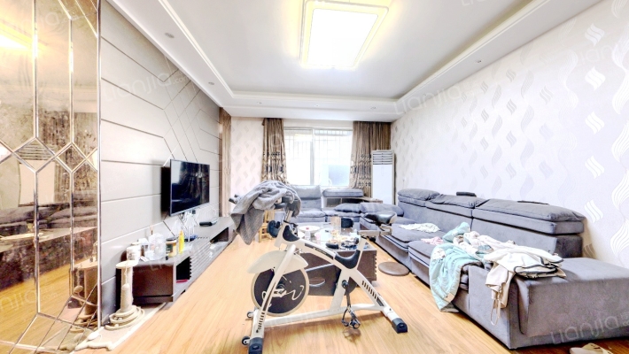 新华公寓二手房实景图