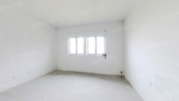 滨湖新苑二手房实景图