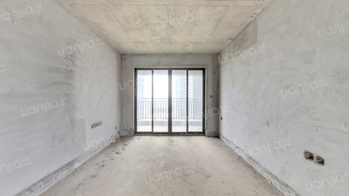 欧雅右岸春天二手房实景图