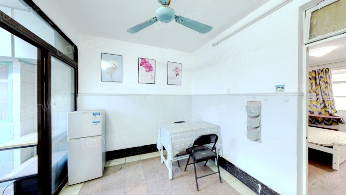 曹张新村第三社区二手房实景图