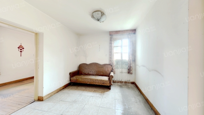 市政府小区二手房实景图