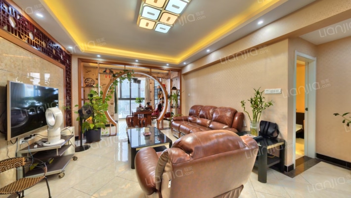 红军村楚苑二手房实景图