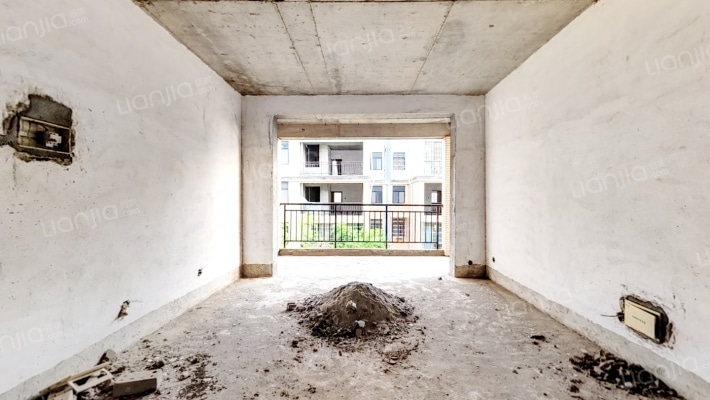 亚龙世纪嘉园二手房实景图