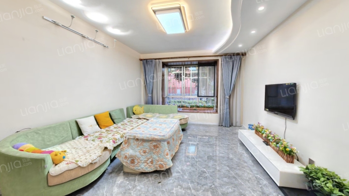 威中花园二手房实景图