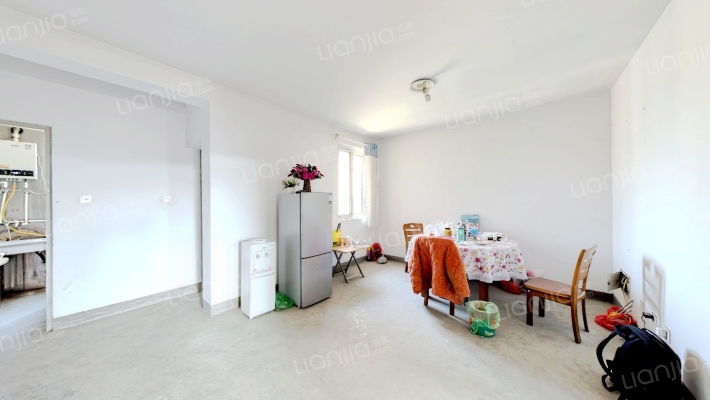 湘南公寓依莲苑二手房实景图