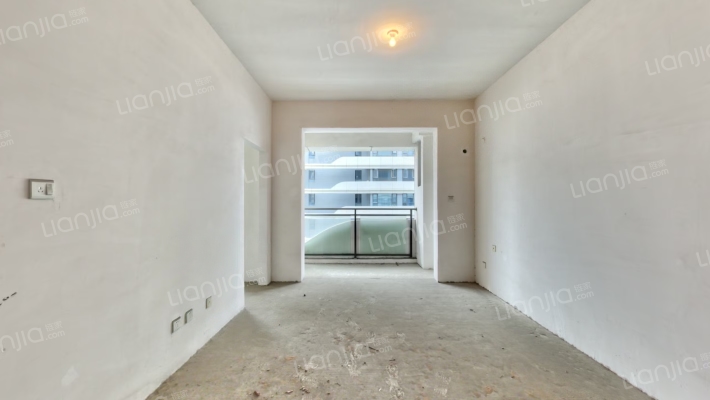 成都后花园四期二手房实景图