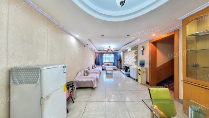 松龙花园二手房实景图