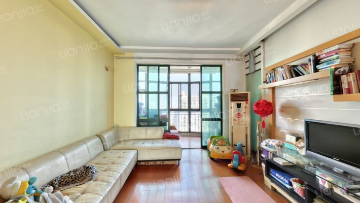 花开四季二手房实景图