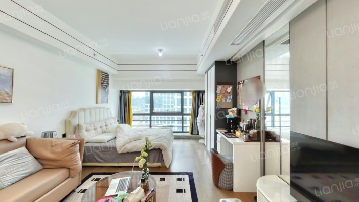 新兴际华财富广场二手房实景图