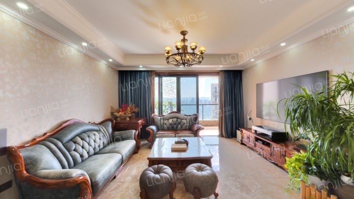 天安江畔珑园1期二手房实景图