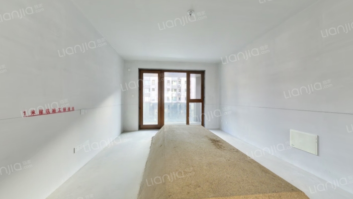 伟峰东域掬月府二手房实景图