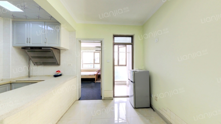 金域蓝湾B区二手房实景图