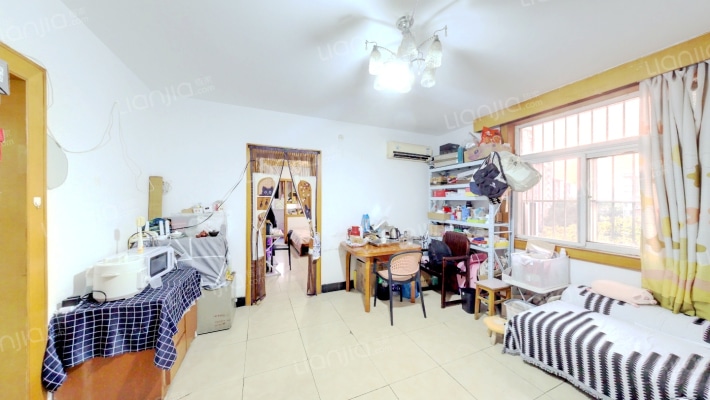 省安压力容器厂宿舍二手房实景图