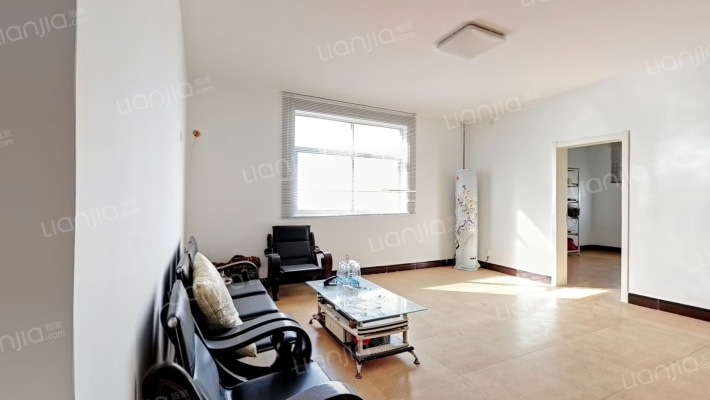 沁园西路13号二手房实景图