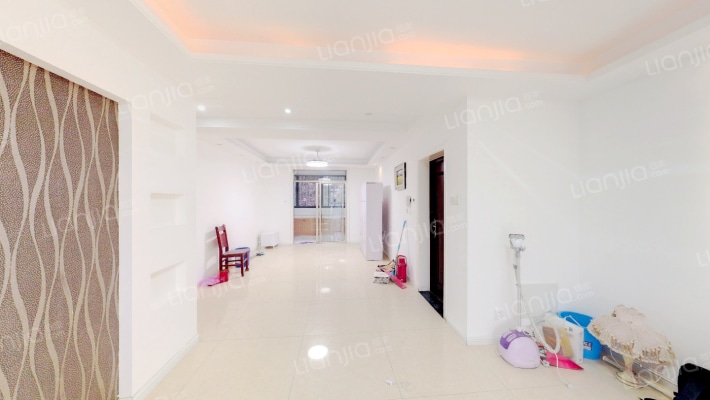 东航银燕小区二手房实景图