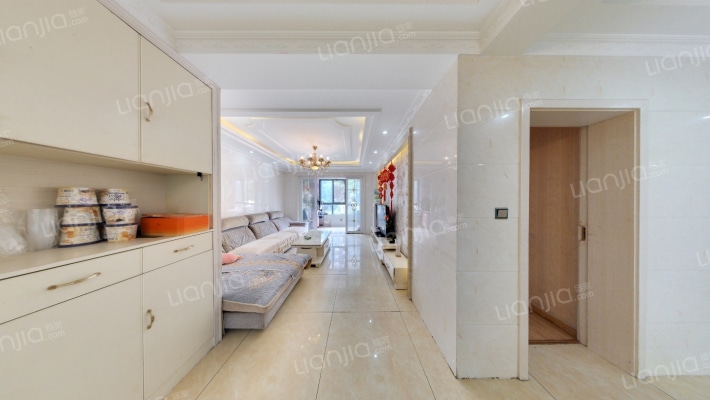 港新花苑二手房实景图