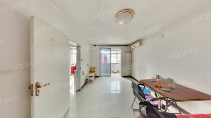 卫安中里二手房实景图