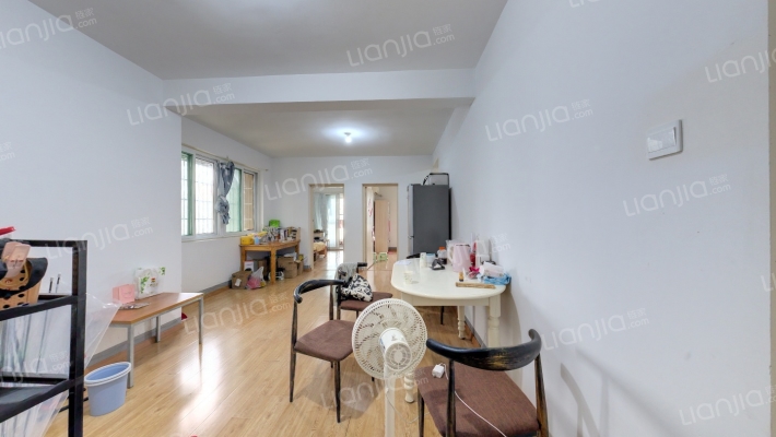 滨湖菊园二手房实景图