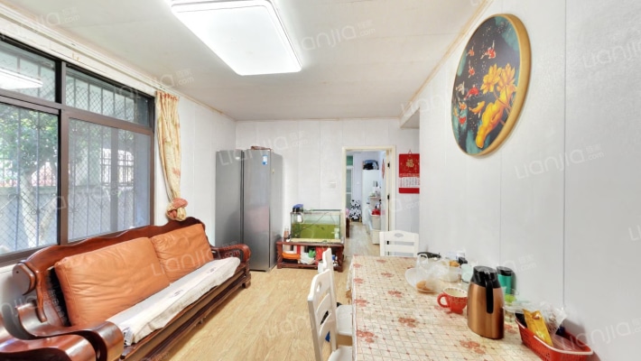 雅丽花园一期二手房实景图