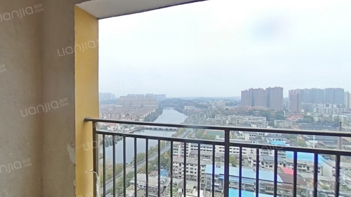 凯旋湖景水岸二手房实景图