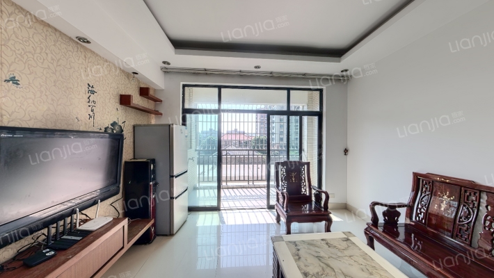 金凤湾畔二手房实景图