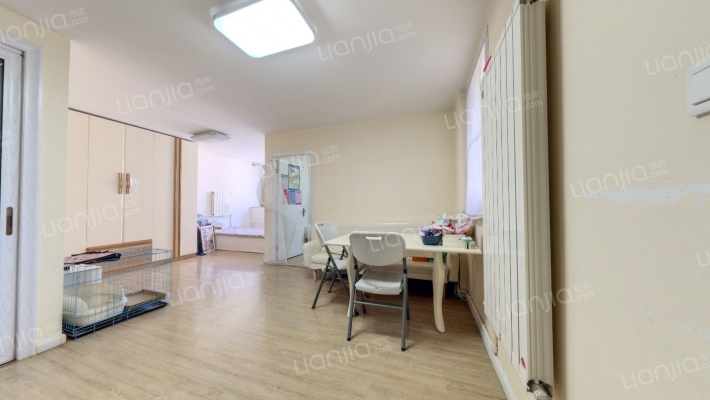 金星里南区二手房实景图