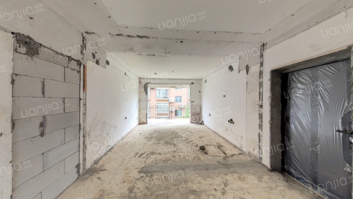 卧龙居二手房实景图