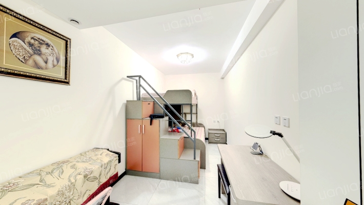 聚英大楼二手房实景图