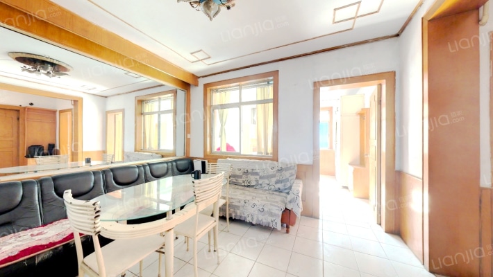 计生委宿舍二手房实景图