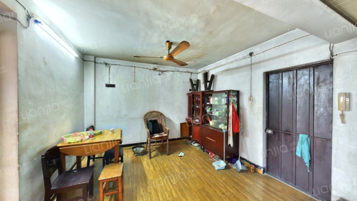 叙康里二手房实景图