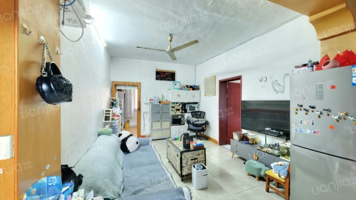 粮油饲料家属院二手房实景图