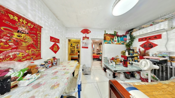 砂轮厂宿舍二手房实景图
