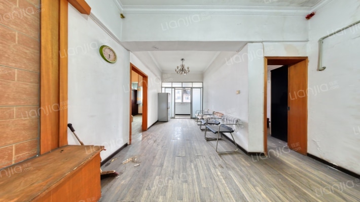 中胜大楼二手房实景图