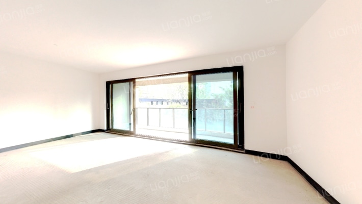 融创缇香榭B区二手房实景图