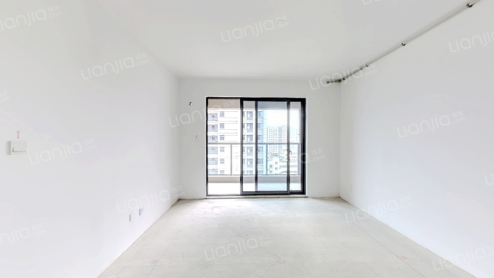 鹿港嘉苑二手房实景图