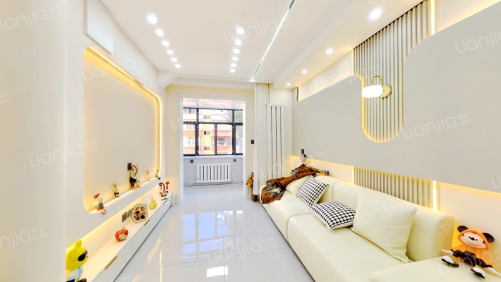 新发小区B区二手房实景图