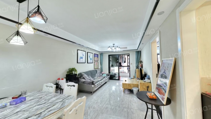 东晖龙悦湾二手房实景图