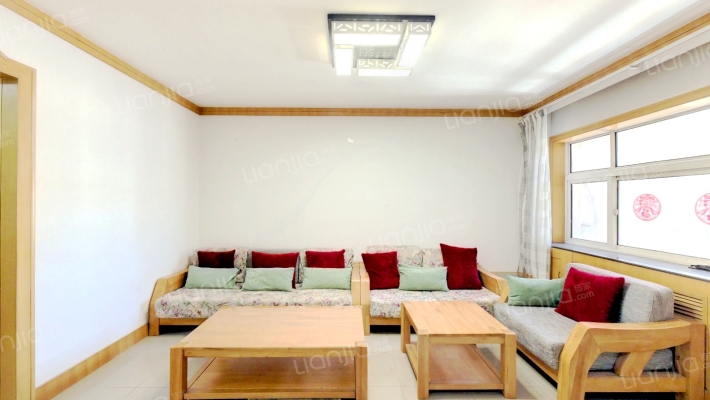 天水路高层铁路职工住宅楼二手房实景图