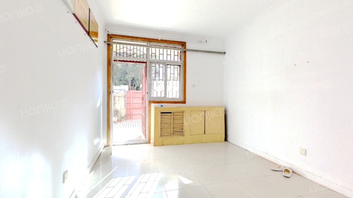 人和路6号院二手房实景图