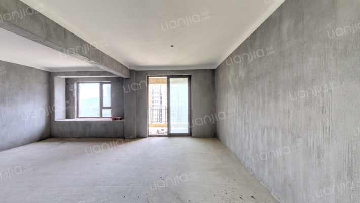 马尔贝拉度假城二手房实景图