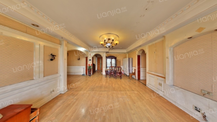 青莎阁二手房实景图