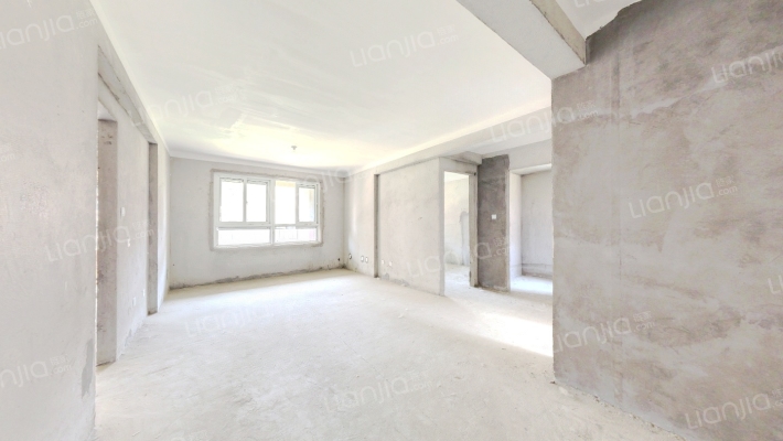 荣华公园四季二手房实景图