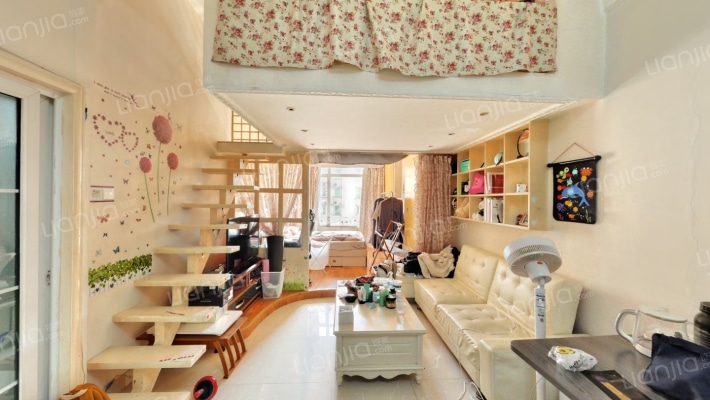 城市3米6公寓二手房实景图