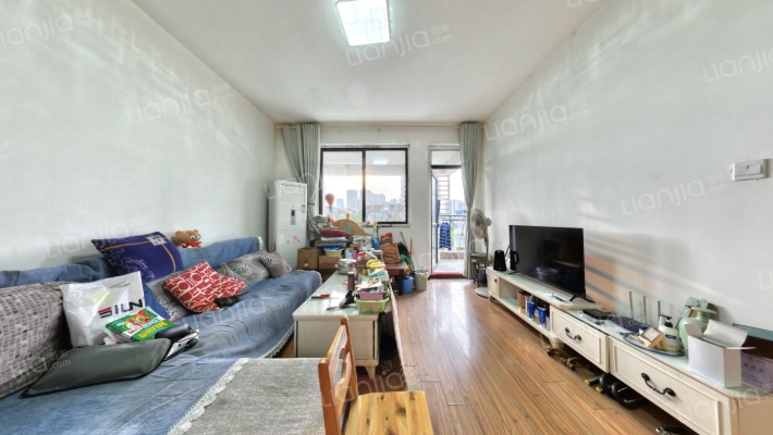 澳龙名城二手房实景图