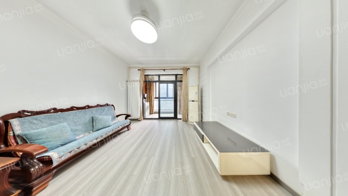 新长江国际二手房实景图