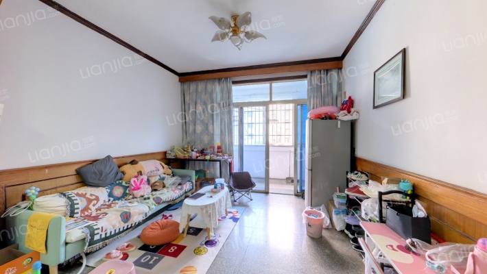 恒运小区二手房实景图