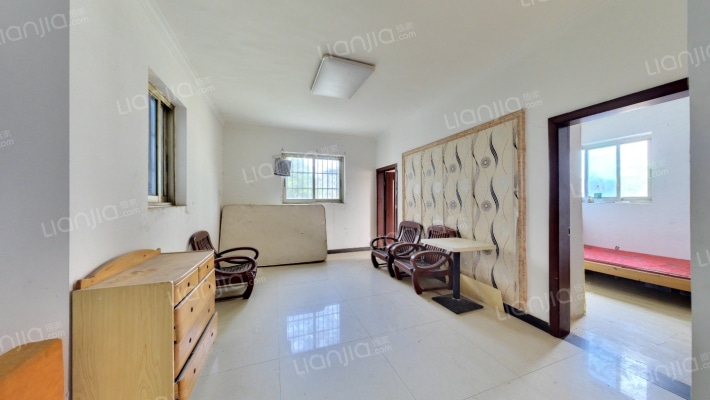 银洲公寓二手房实景图